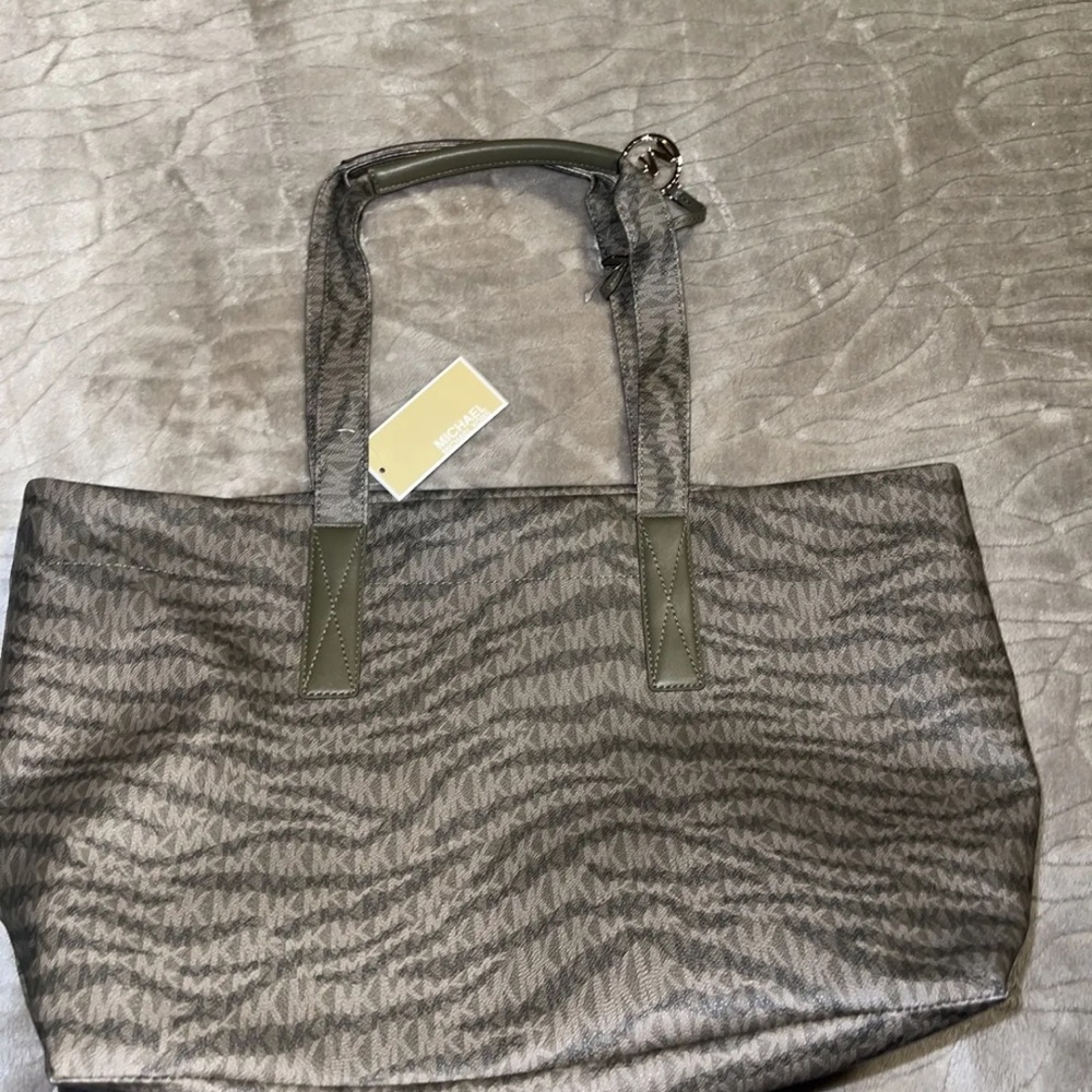 Michael Kors Black Signature Print Crossgrain Multi Compartment Bag Purse - Picture 3 of 11